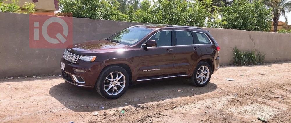 جیپ گراند شیرۆکی